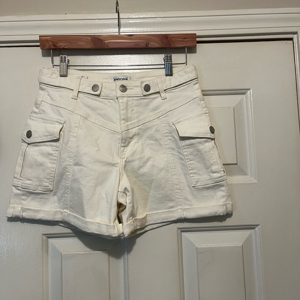 Women's Cream Shorts